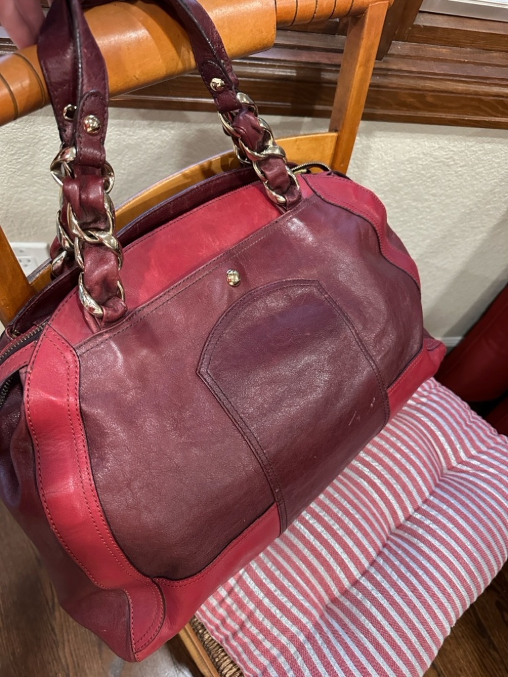 Women's Tre Vero Burgundy Leather satchel Handbag - Chic Everyday Carry